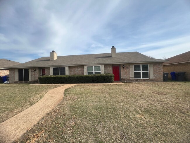 Building Photo - Midway ISD School