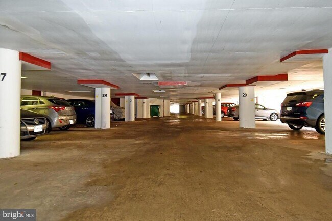 Building Photo - 7721 Tremayne Pl