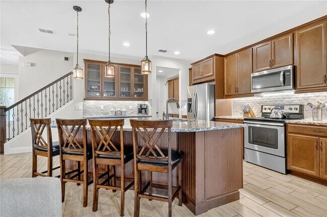 Building Photo - 9009 Palm Key Ave