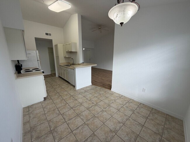 Building Photo - ANNUAL RENTAL - FAIRWAY PRESERVE- 2 BED / 2 BATH WITH LAKE VIEW