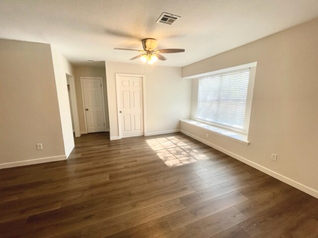 Building Photo - 501 Karnes Dr