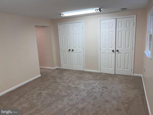Building Photo - 24 Marwood Ct