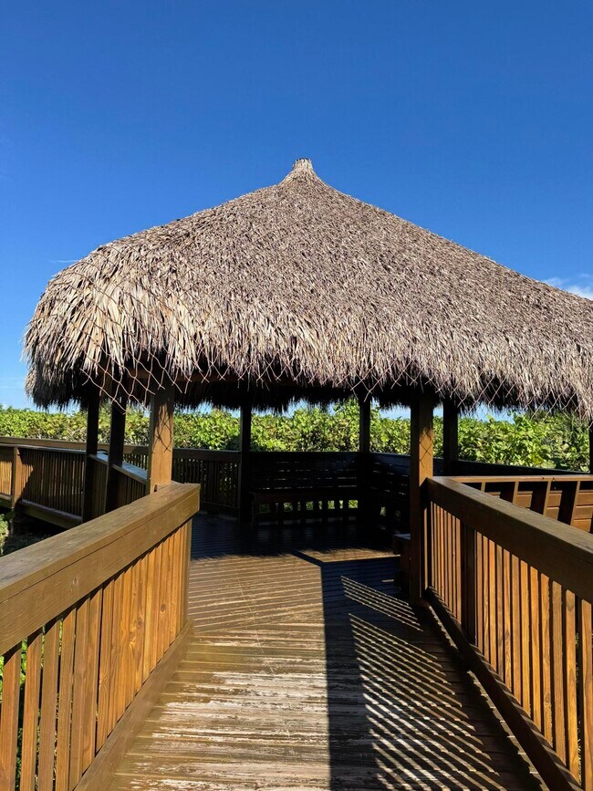 Building Photo - 2700 N Hwy A1A