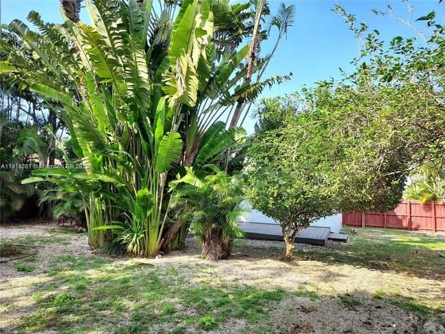 Building Photo - 5842 SW 60th St