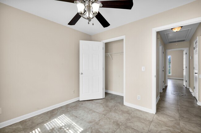 Building Photo - 4 Expedition Way