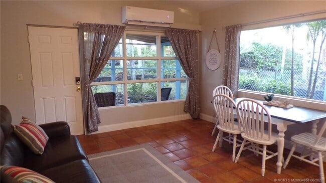 Building Photo - 2338 NE Patrician