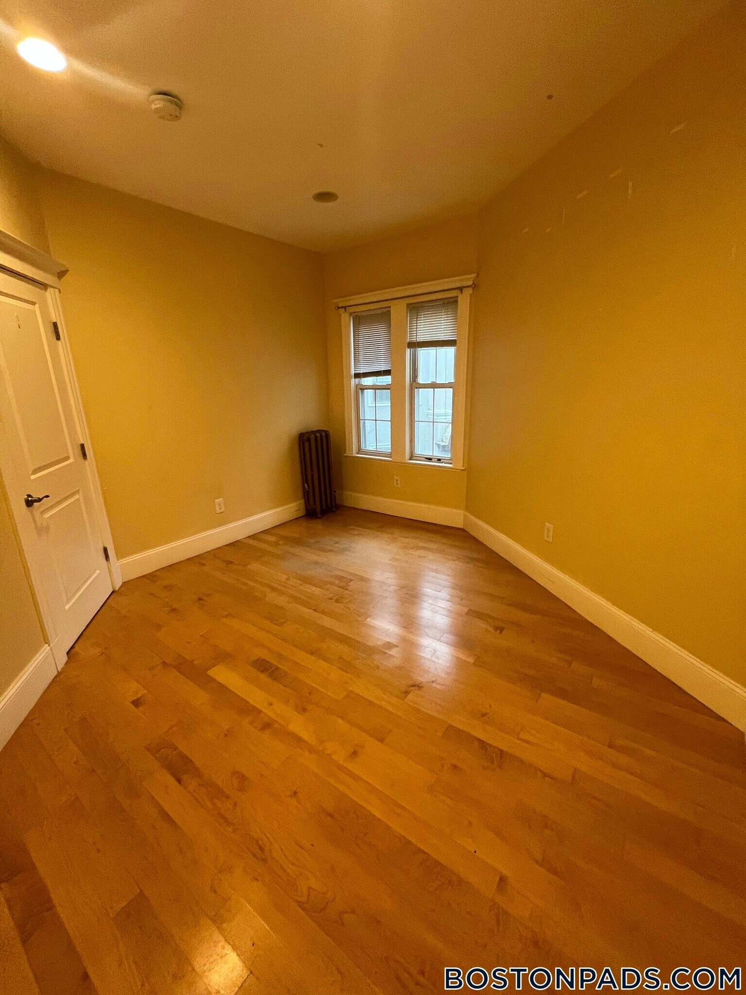 Building Photo - 156 Magazine St