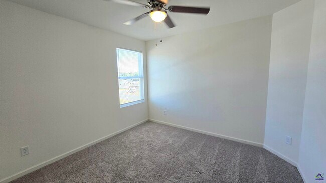 Building Photo - 502 Liberty Hall Dr