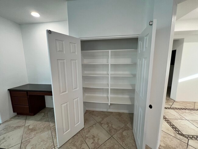 Building Photo - 50342 San Capistrano Dr