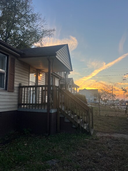 Building Photo - 3315 Torbett St