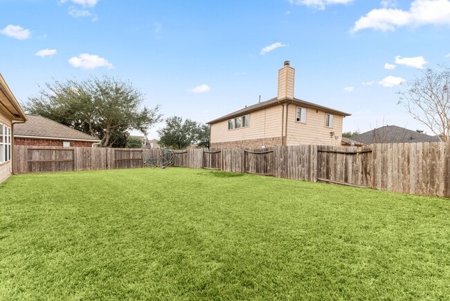 Building Photo - 21426 Venture Park Dr