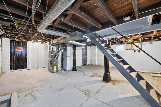 Building Photo - 4446 Itaska St