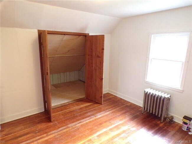 Building Photo - 2 Mertes Ln