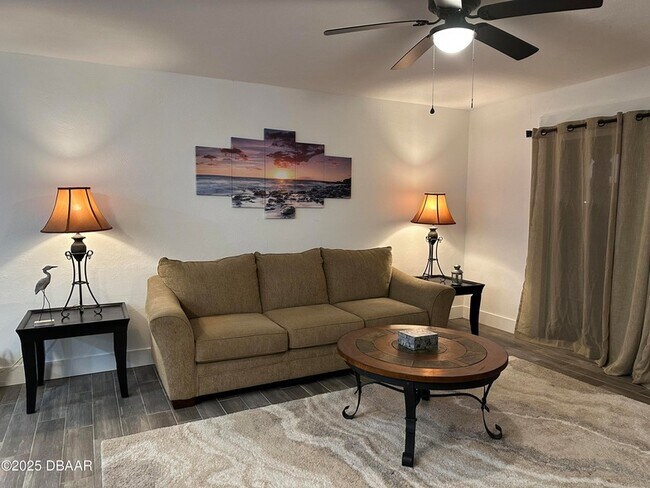 Building Photo - 23 N Ocean Palm Villas