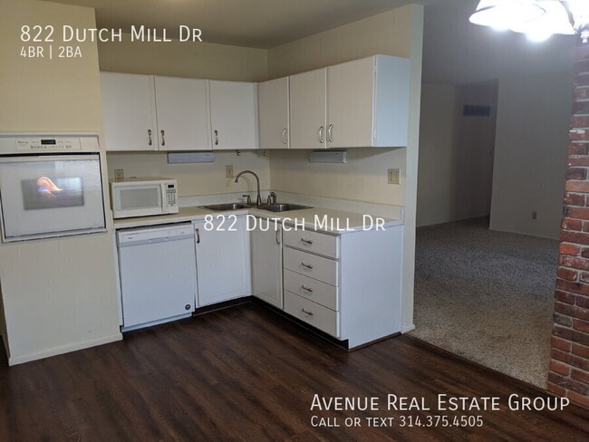 Building Photo - 822 Dutch Mill Dr