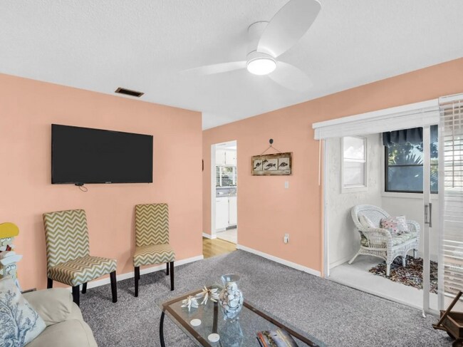 Building Photo - 616 Windrush Bay Dr