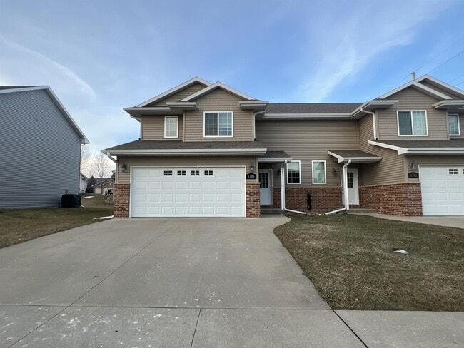 Building Photo - 6305 Saulk Trail