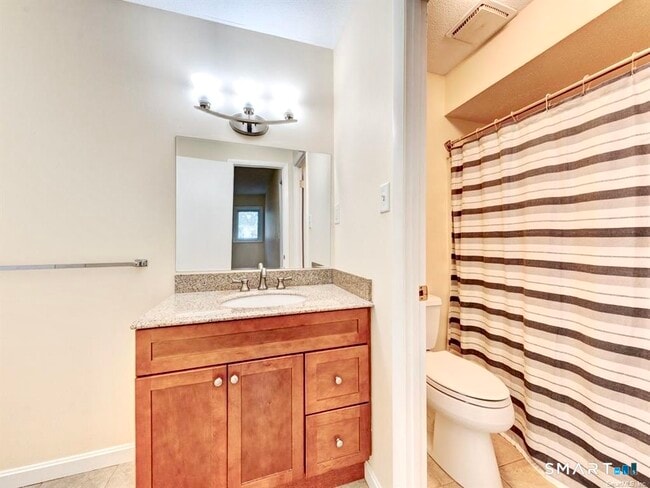 Building Photo - 122 Cottonwood Rd