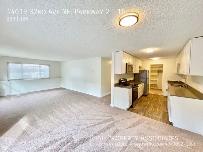 Building Photo - Parkway Apartments