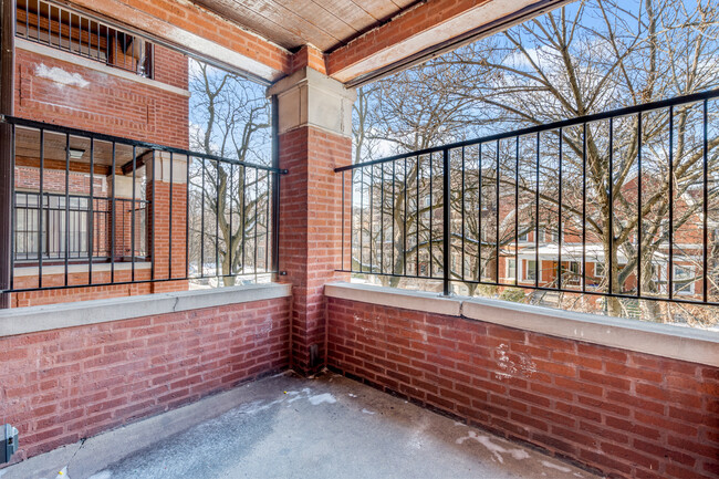 Building Photo - 5401 S University Ave