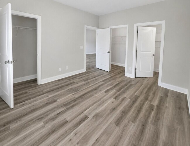 Building Photo - First Floor Comfort Meets Picture Perfect Pond Views