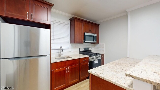 Building Photo - 378 Boyden Ave
