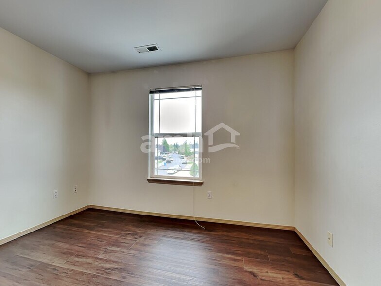 Building Photo - 19311 105th Ave Ct E