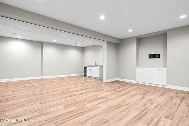 Building Photo - 6204 Moonseed St