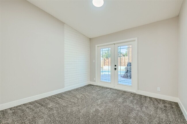 Building Photo - STUNNINGLY REMODELED Single Story Home with Pool in Twin Lakes Neighborhood