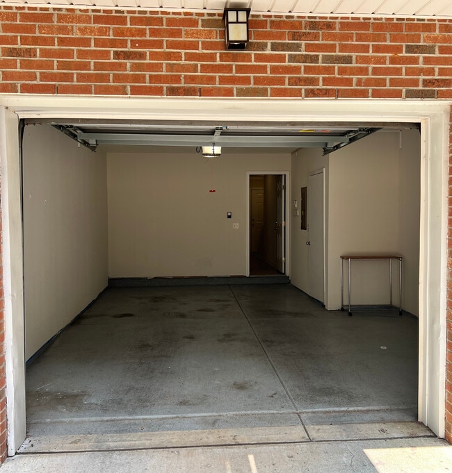 Building Photo - 1123 Ilana Ct