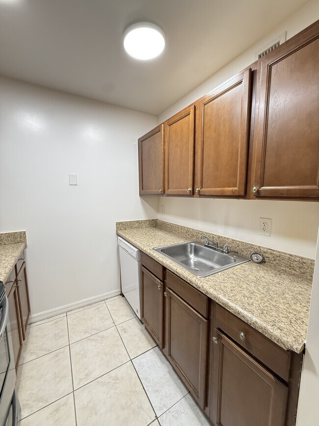 Building Photo - 2912 NW 55th Ave