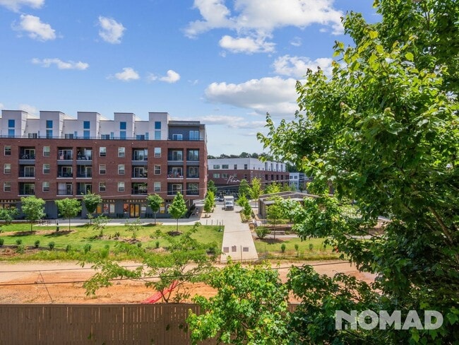 Building Photo - Cozy 2 Bedroom/2.5 Bath Townhome in Atlanta