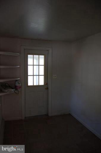 Building Photo - 2 Spruce Ln