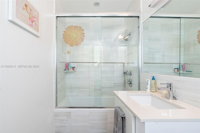 Building Photo - 501 NE 51st St