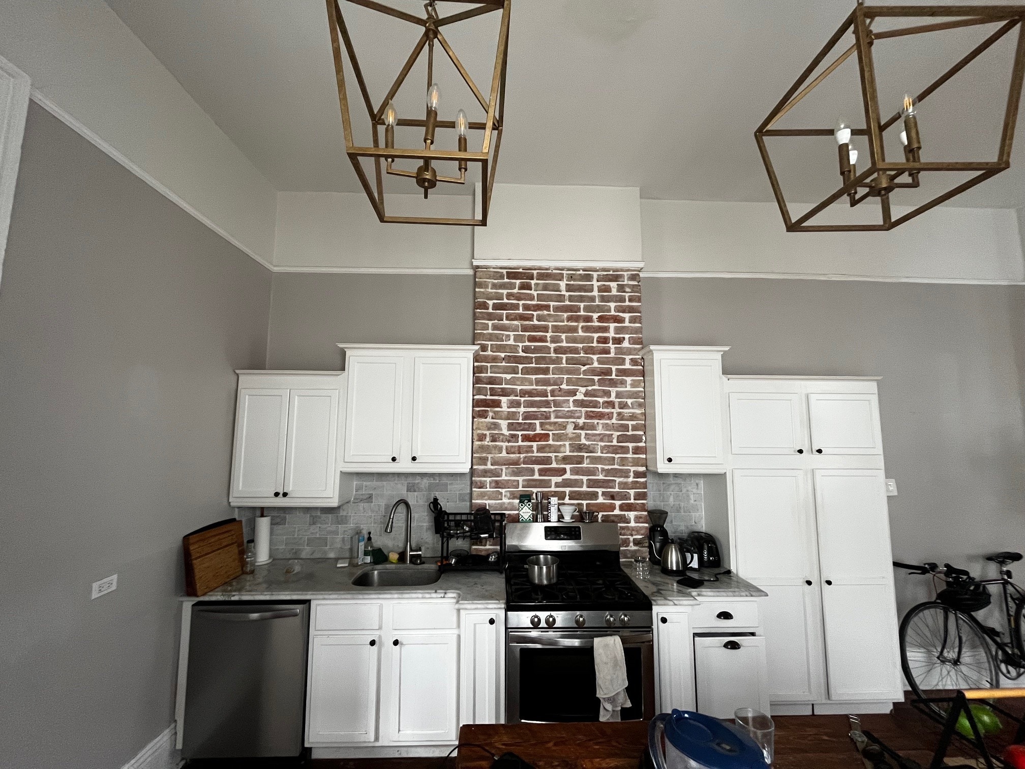 Building Photo - 604 Second St.