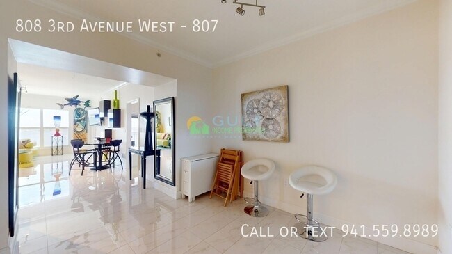Building Photo - 808 3rd Ave W