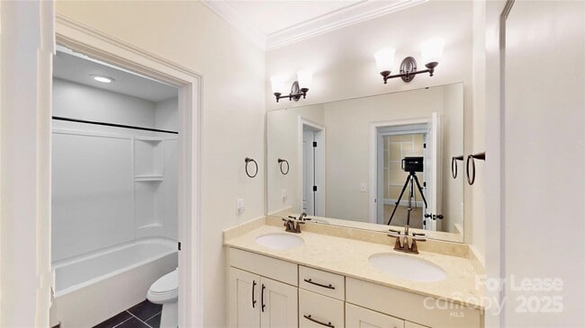 Building Photo - 11052 Preservation Park Dr