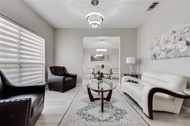 Building Photo - 506 Pecos Path Dr
