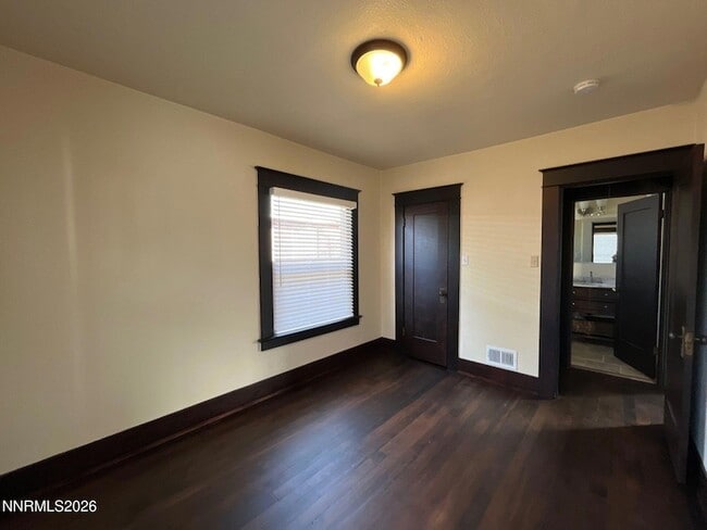 Building Photo - 1561 G St
