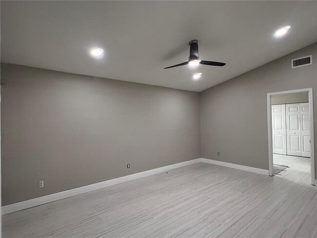 Building Photo - 6673 Doubletrace Ln