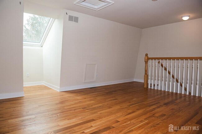 Building Photo - 93 Tennyson Dr