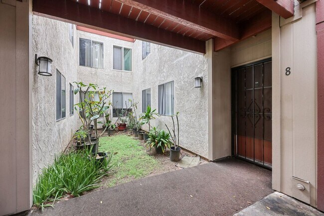 Building Photo - 5462 Adobe Falls Rd