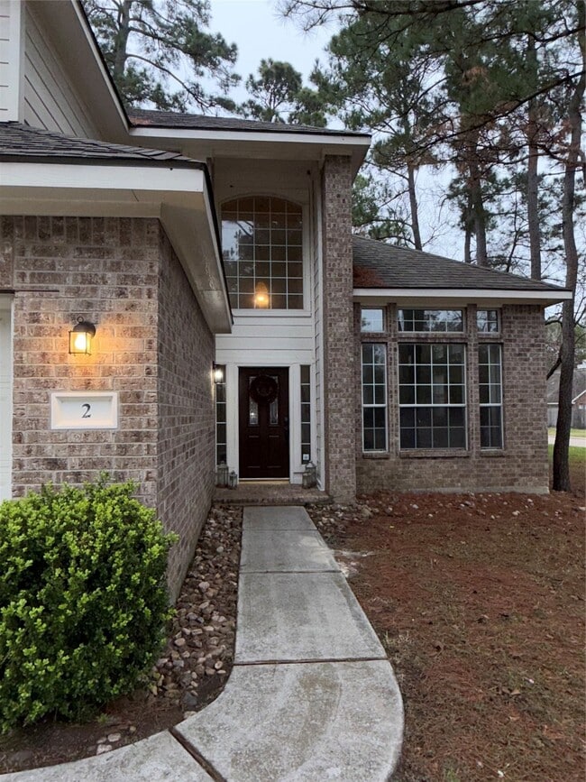 Building Photo - 2 Wintergrass Pl