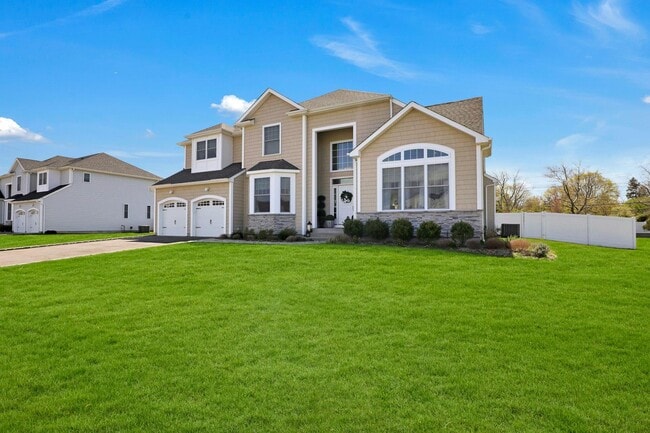 Building Photo - 27 Country View Ln