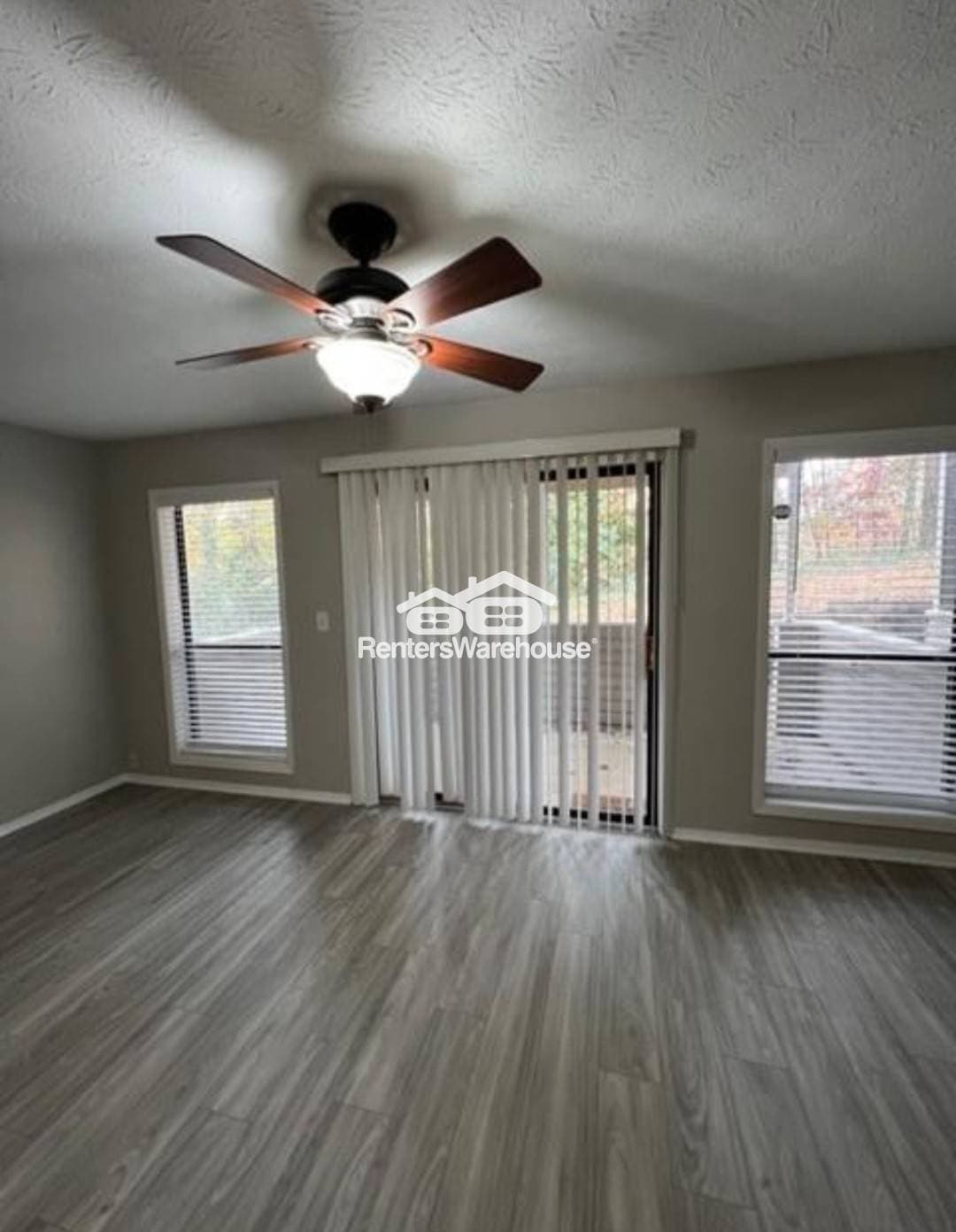 Building Photo - 401 Wynnes Ridge Cir SE