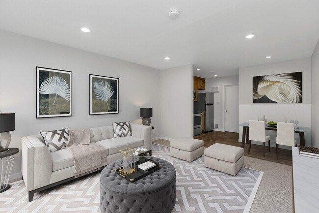 Building Photo - 5519 Mission