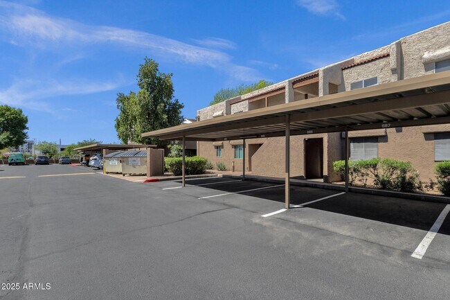 Building Photo - 4554 E Paradise Village Pkwy N