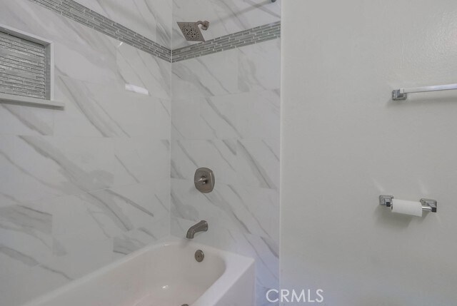 Building Photo - 2511 W Sunflower Ave