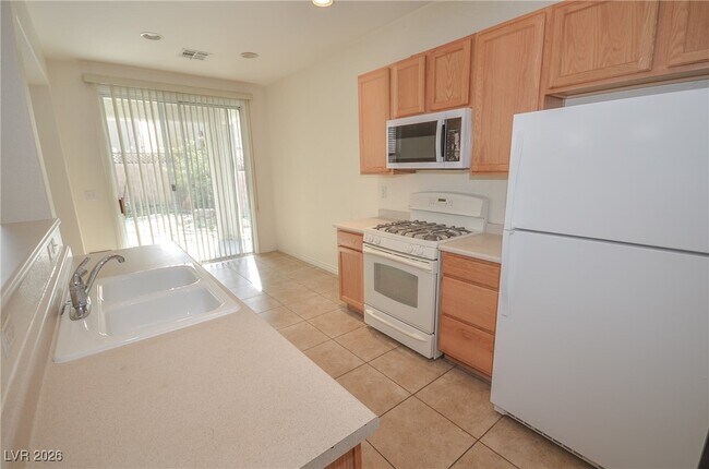 Building Photo - 6389 Thunder Gulch Ave