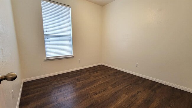 Building Photo - 1408 Twin Cove